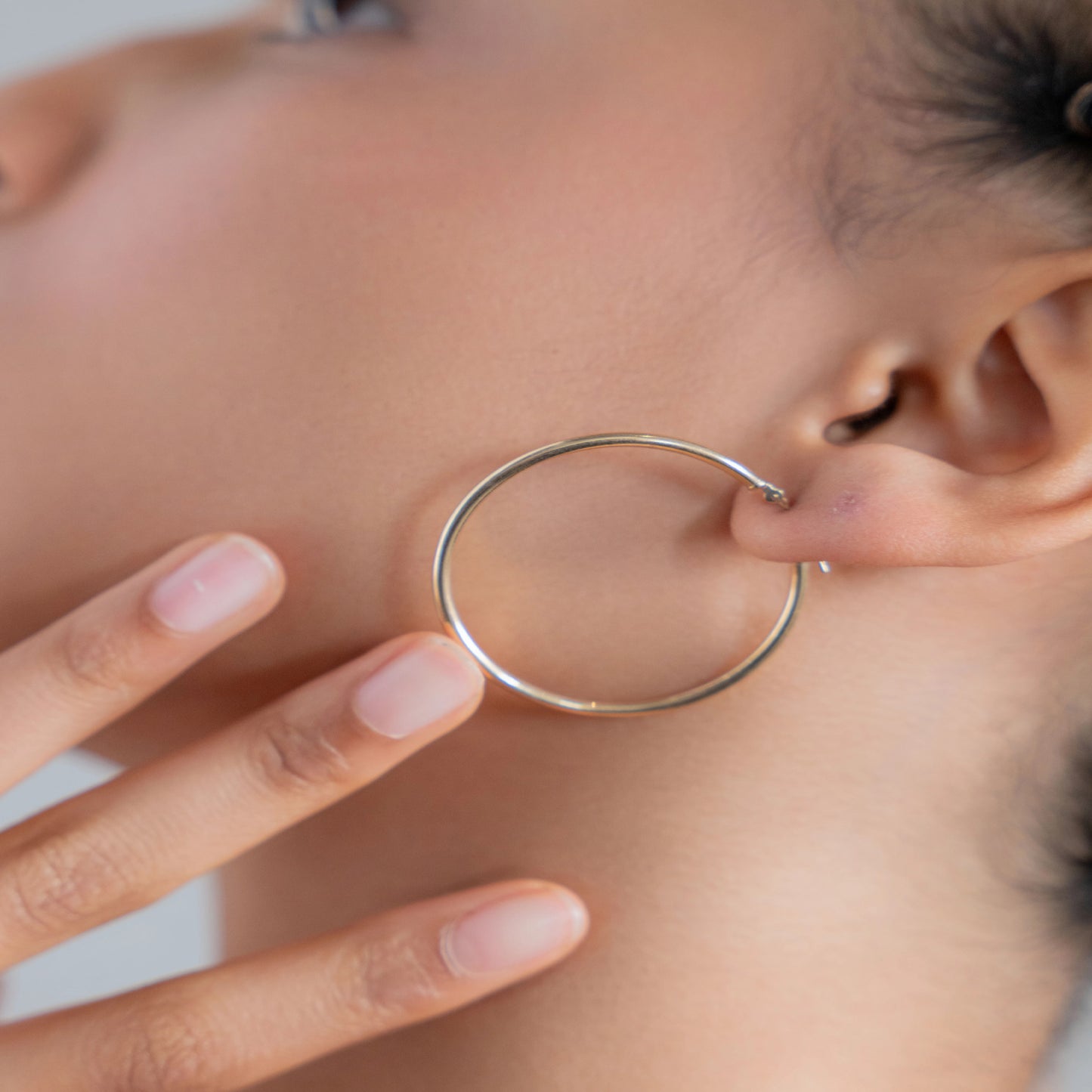 40 x 2mm Round Snap Hoop Earrings